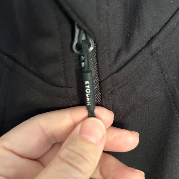 Women’s Black Kyodan Double Lined Vest in Size Medium - Picture 2 of 8